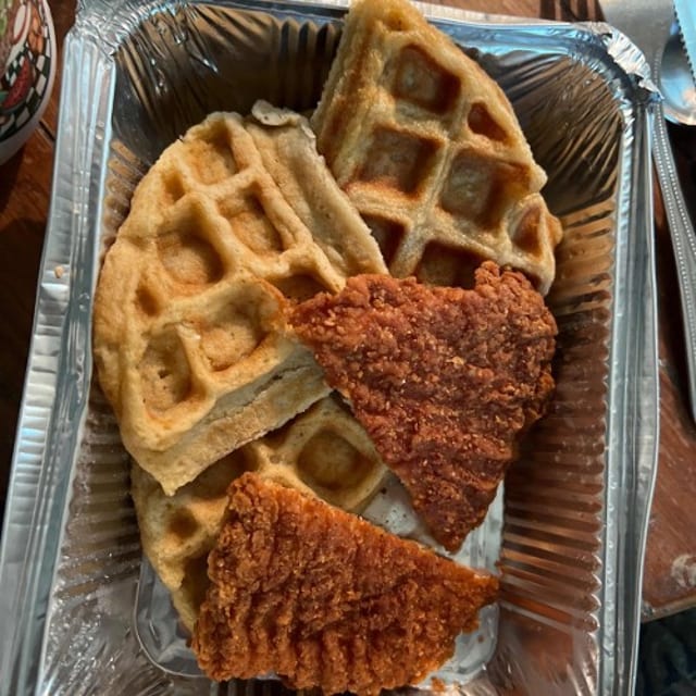 Waffle W/Chicken.