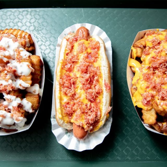 2 Hot Dog.