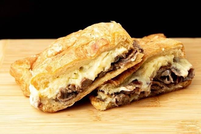 Roast Beef Sandwich.